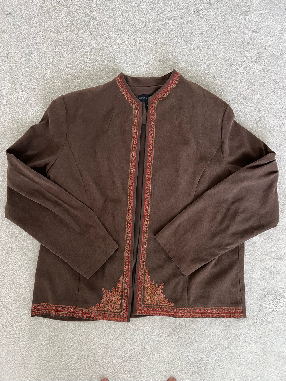 Vintage-Inspired Brown Embroidered Collarless Jacket